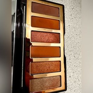 Charlotte Tilbury easy eye palette